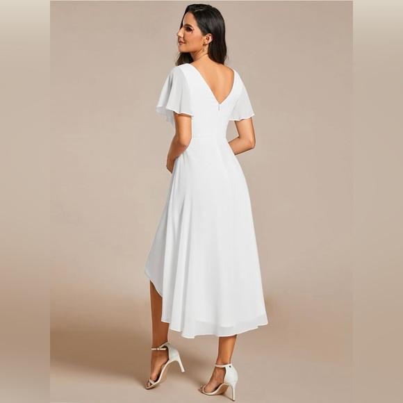 Women’s Chiffon V-Neck Dress in White - Picture 3 of 5